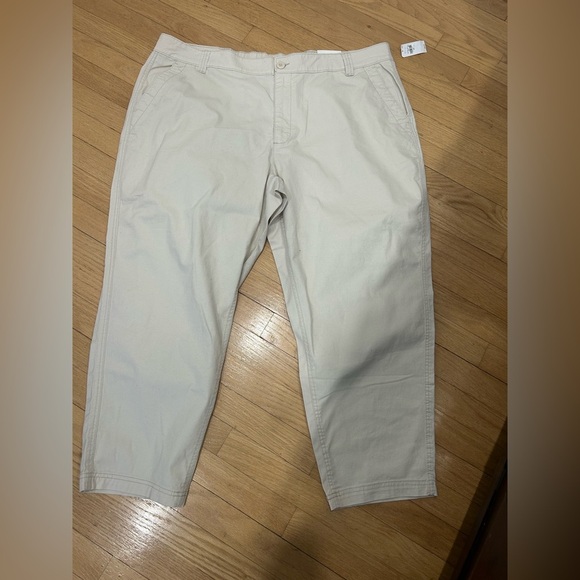 Old Navy Cream Chino Pants - Picture 3 of 10